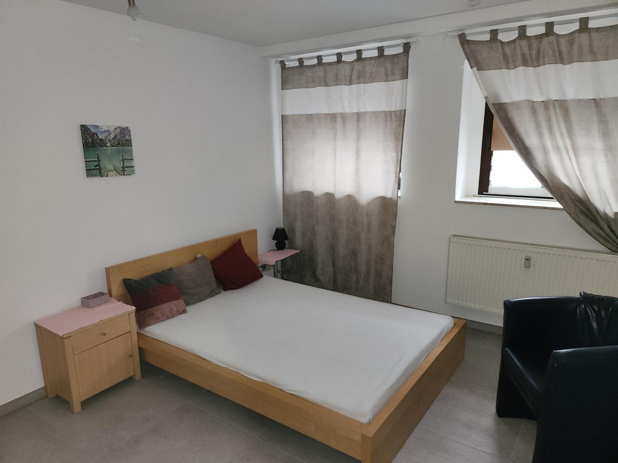 Halle, Top -Preise, 79 Qm Sd Fewo, Eg, Wahlweise Mit 1- 3 Dz, Tv Lounge, Kueche, Bad Wc Einfach Und Gut, Langzeitmieter Vb Preise Halle  Exterior foto